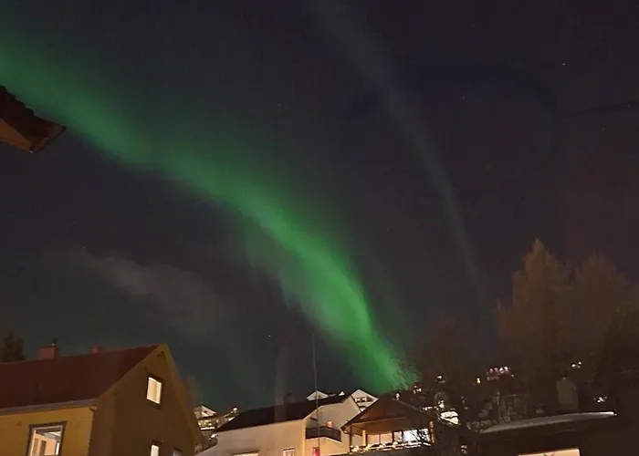 & Cozy Private In The Heart Of